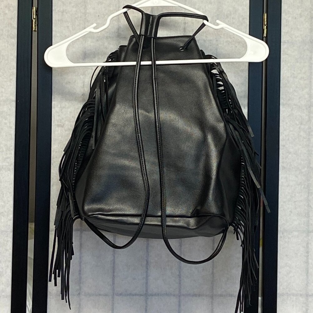 Victoria’s Secret Black Fringe Faux Leather Backpack Tote NWT Slide Closure Bag - Picture 2 of 15